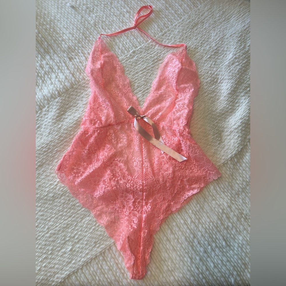 Victoria's Secret Deep V Plunge Bodysuit Peach Pink Sheer Lace